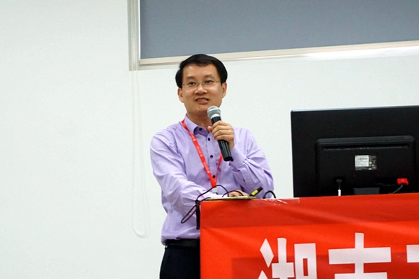 2019年5月 参加贝博艾弗森代言体育官网“凝心聚力，共谋发展”主题研讨会并做专题报告_副本.jpg