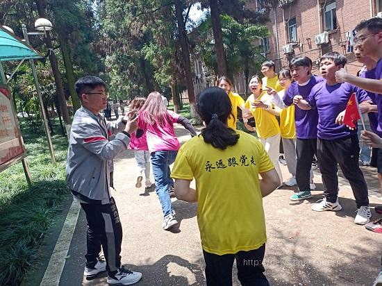 贝博艾弗森代言体育官网：心向党 奋力跑2.jpg